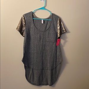 NEW: Xhilaration Sequin Sleeve Shirt Large GRAY